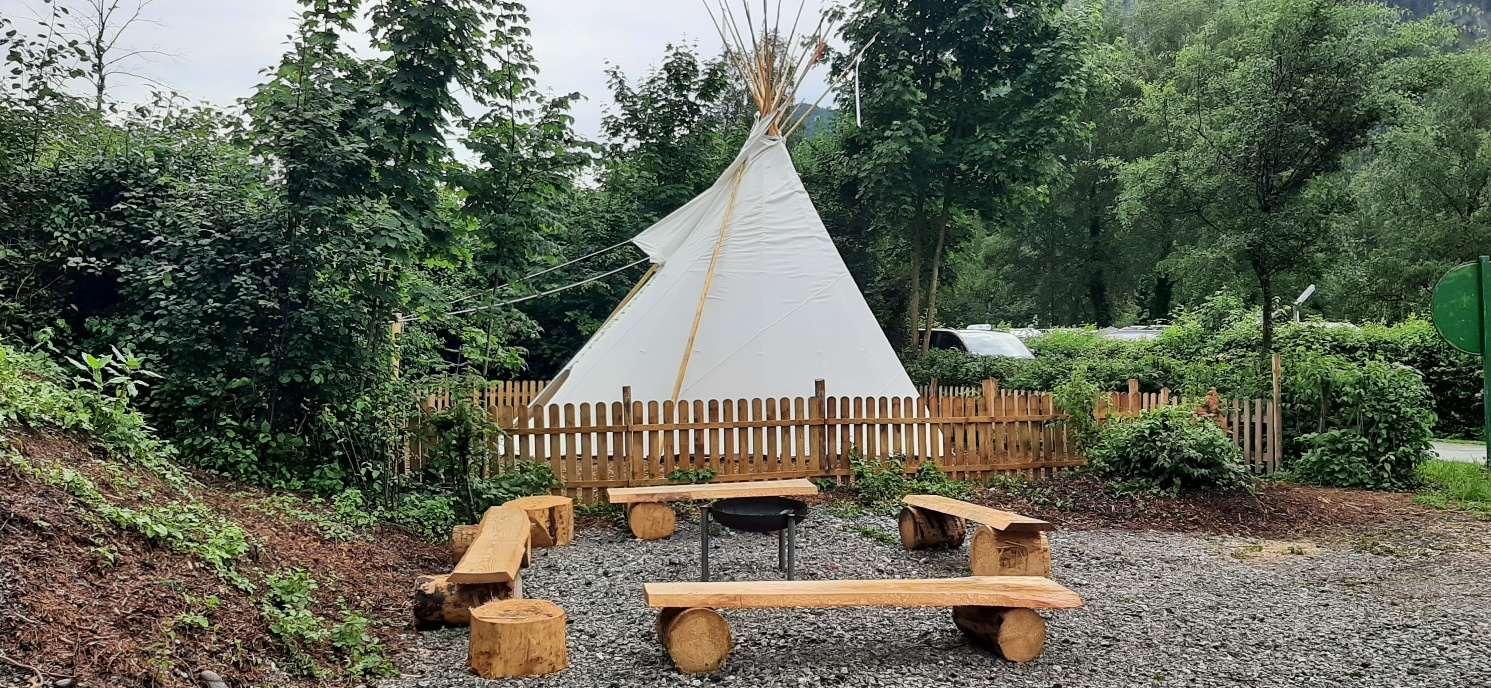 Indianer-Tipi am Campingplatz Inntal